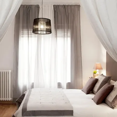 Hotell Bcn Planeta
